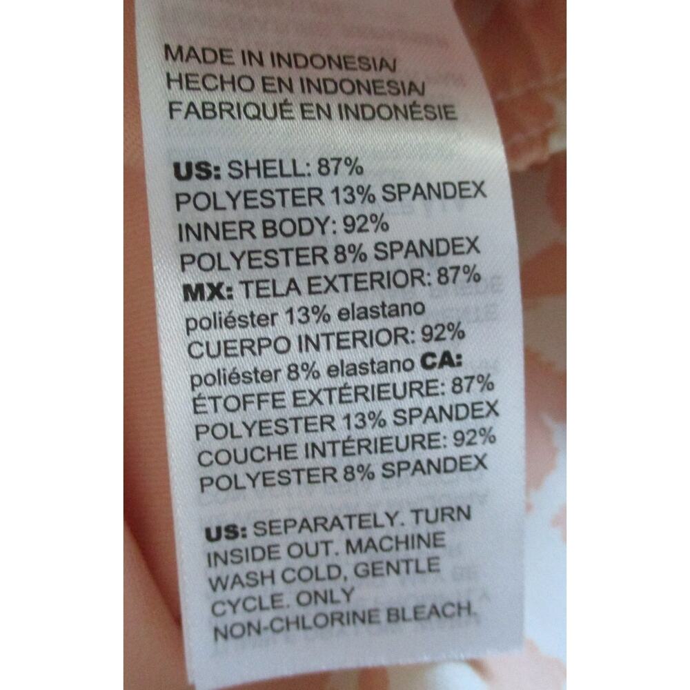 Chico's Zenergy Women's Skort & Shirt Set Peach NWT Size 4/6 - Picture 14 of 16